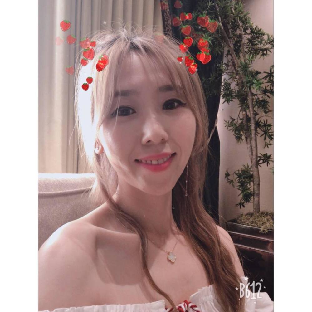 Meet your Posher, Mia